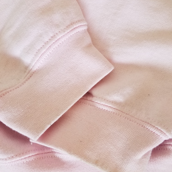 Men's Light Pink Gildan Crewneck w/Roses - Picture 5 of 6